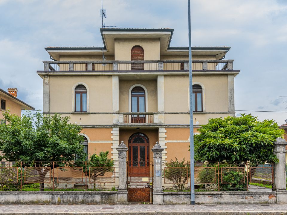 Villa i Bagnolo Mella, Brescia - bilde 1