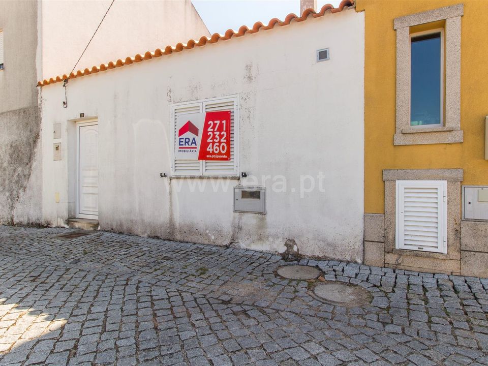 Landsbyhus i Meda, Guarda - foto 1
