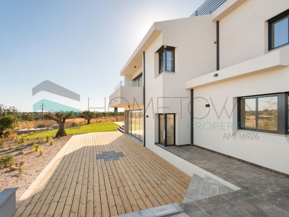 Villa i Quarteira, Faro - foto 1