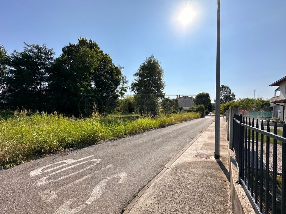 Helårsgrund i Sagrado, Gorizia - foto 2