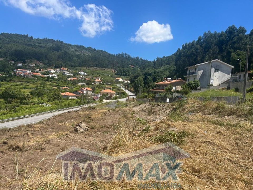 Helårsgrund i Penafiel, Porto - foto 1