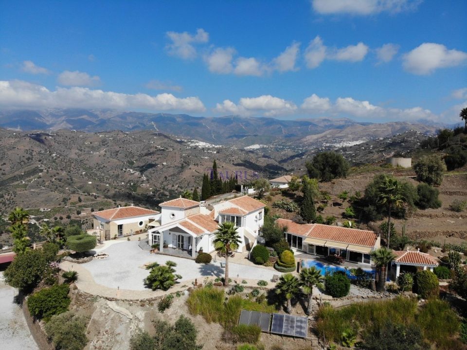 Villa i Sayalonga, Malaga - foto 1