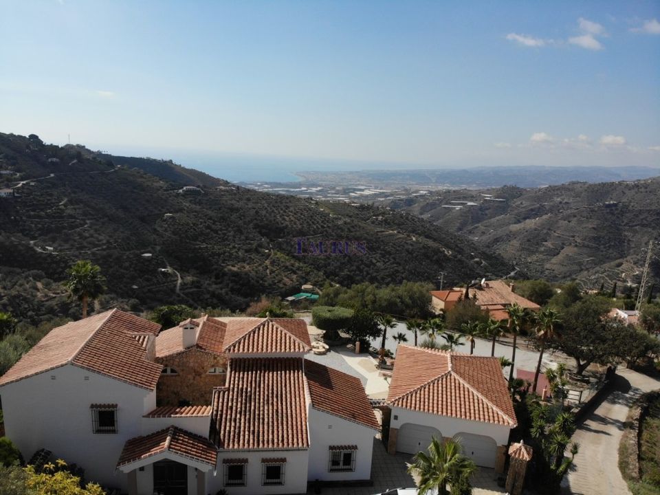 Villa i Sayalonga, Malaga - foto 3