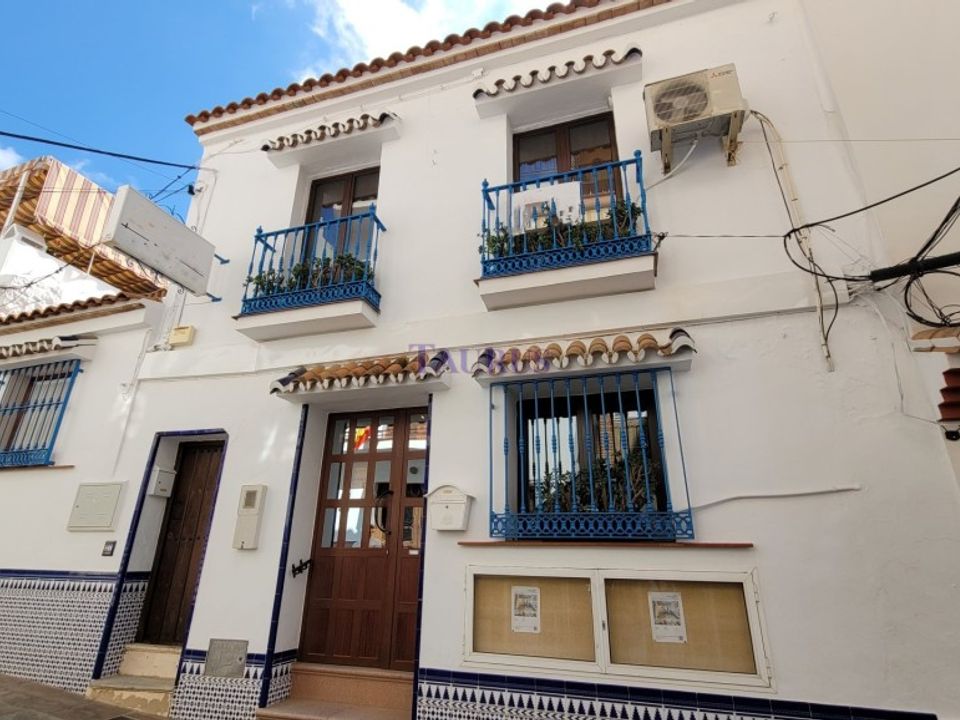 Landsbyhus i Sayalonga, Malaga - foto 1