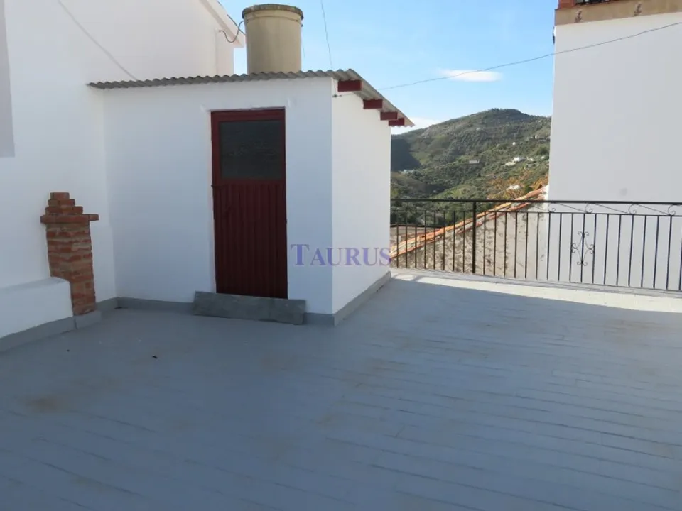 Landsbyhus i Canillas De Albaida, Malaga - foto 1