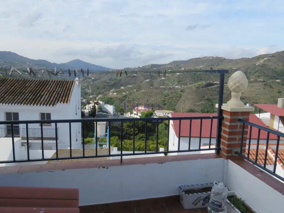 Landsbyhus i Canillas De Albaida, Malaga - foto 2