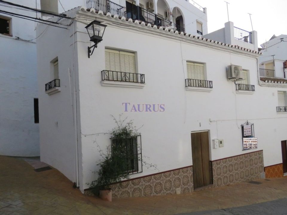 Landsbyhus i Sayalonga, Malaga - foto 1