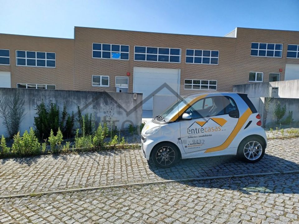 Erhvervsejendom i Fragoso, Braga - foto 1