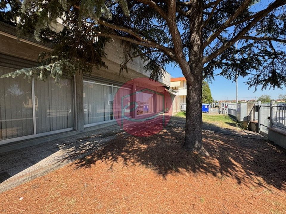 Erhvervsejendom i Santarcangelo Di Romagna, Rimini - foto 2