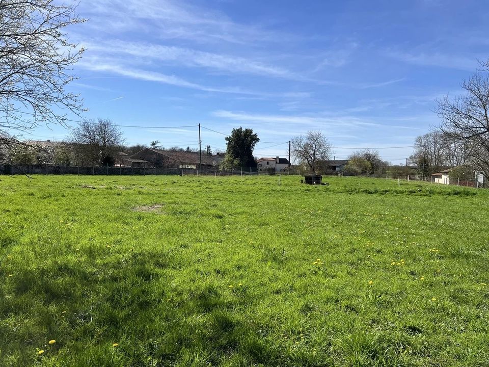 Helårsgrund i Courcome, Charente - foto 2