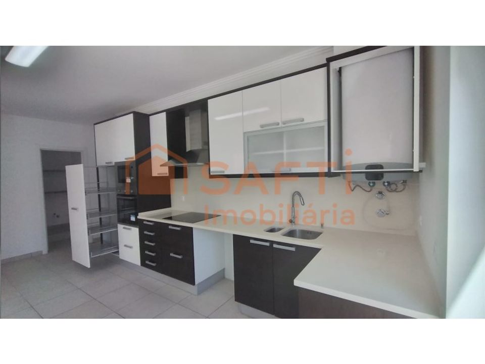 Rækkehus i Ericeira, Lisbon - foto 1