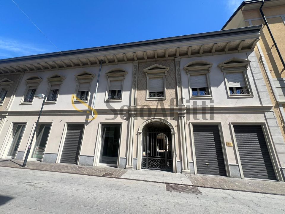 Erhvervsejendom i Seregno, Monza and Brianza - foto 1