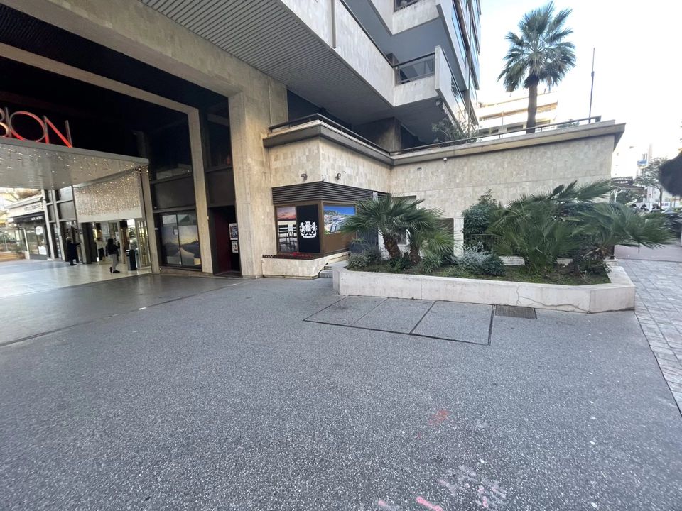 L'establiment comercial a Cannes, Alpes-Maritimes - foto 2