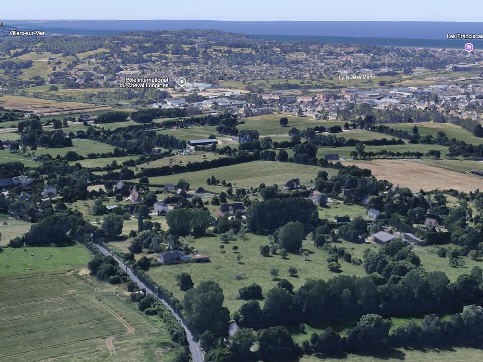 Helårsgrund i Bonneville-sur-Touques, Calvados - foto 1