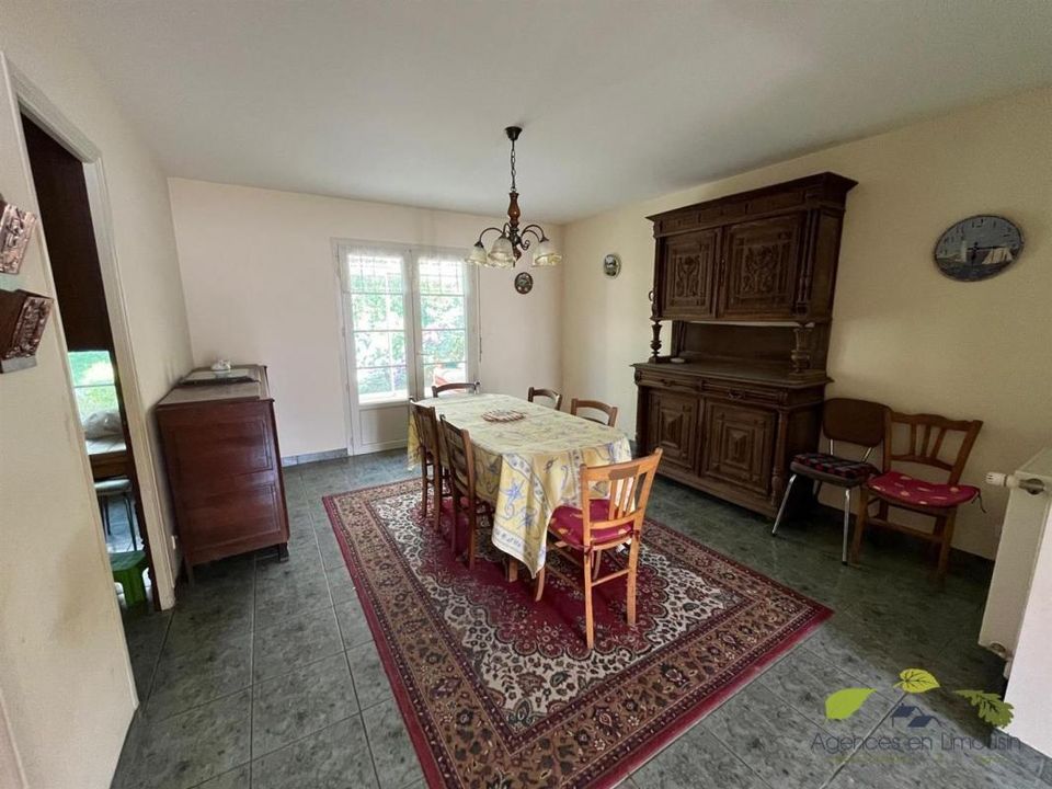 Villa i Saint-Leonard-de-Noblat, Haute-Vienne - foto 2
