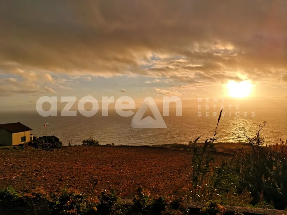 Maa Ponta Delgadassa, Sao Miguel - kuva 2
