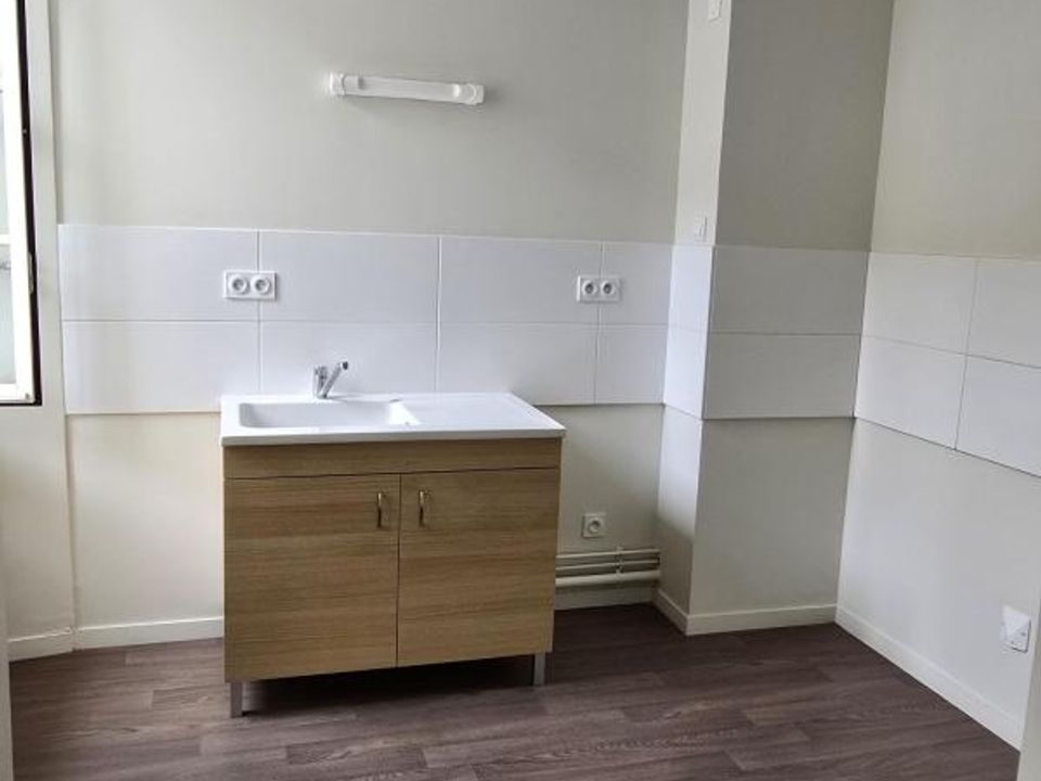 Apartment in Avallon, Yonne - photo 4