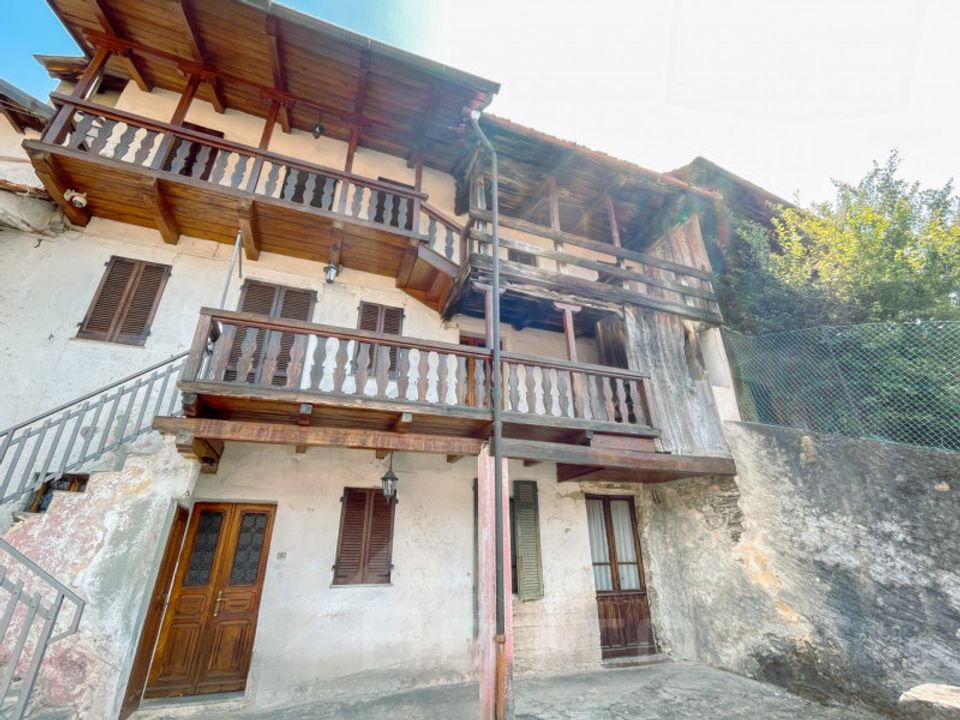 Rækkehus i Loreglia, Verbano Cusio Ossola - foto 3