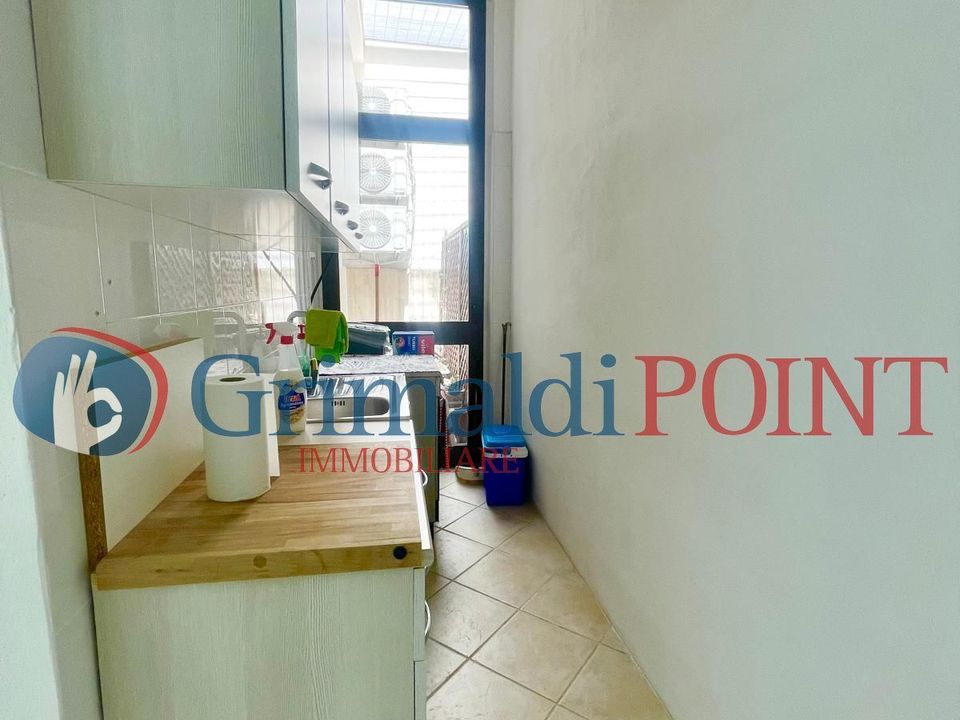Commercial property in Lecce, Lecce - photo 2