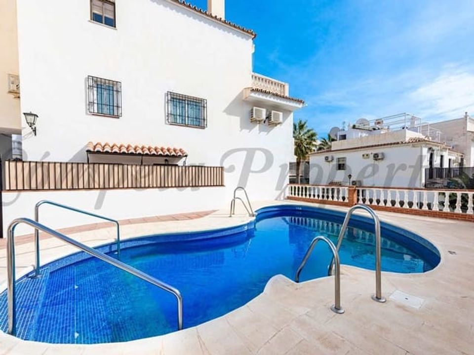 Lejlighed i Nerja, Malaga - foto 1