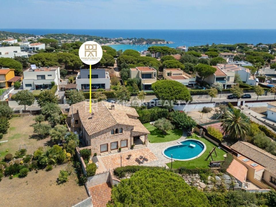 Villa i Sant Feliu De Guixols, Gerona - foto 1