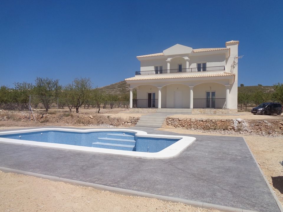 Villa i Pinoso, Alicante - foto 1