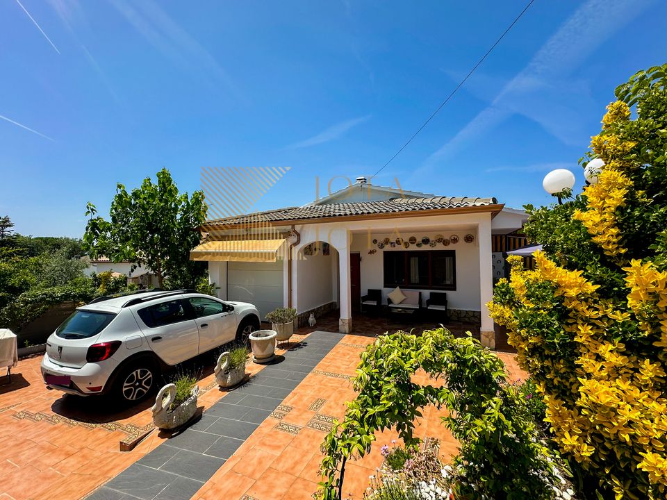 Villa a Vidreres, Gerona - foto 1