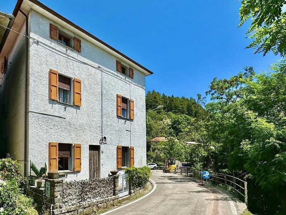 Villa i Alto Reno Terme, Bologna - foto 1