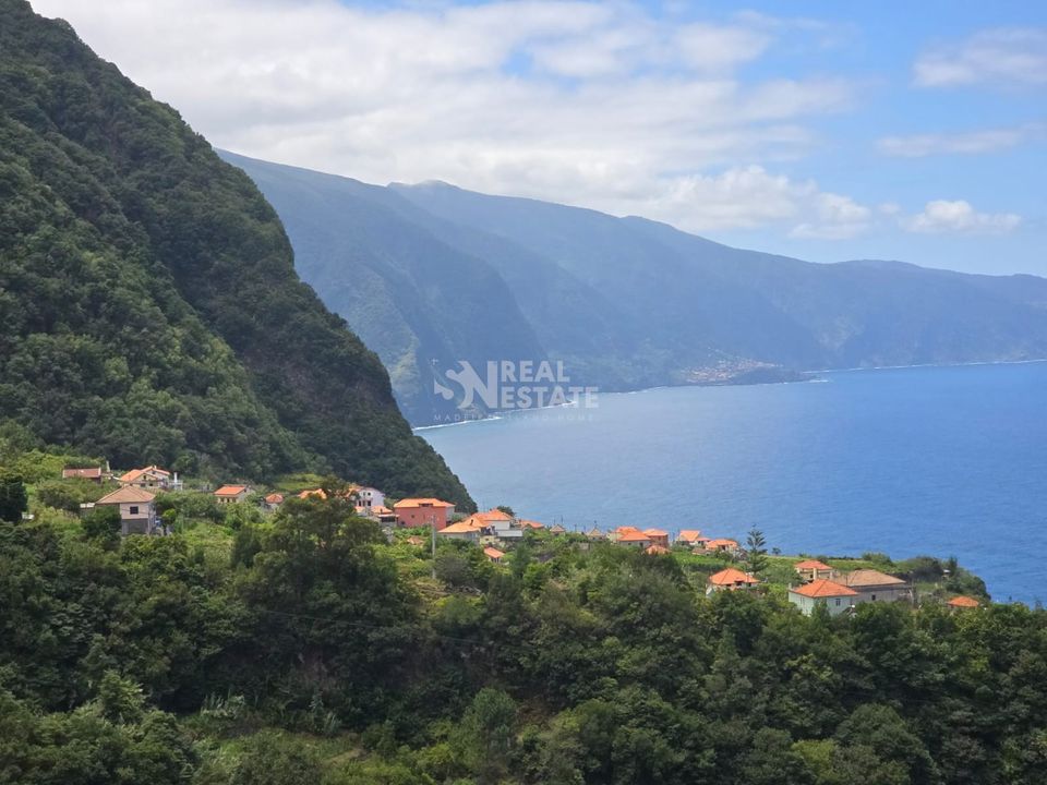 Helårsgrund i Ponta Delgada, Madeira - foto 1