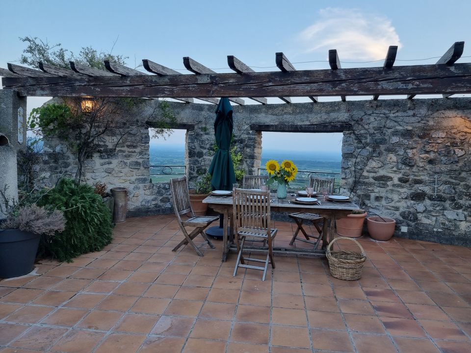 Landsbyhus i Le Barroux, Vaucluse - bilde 2