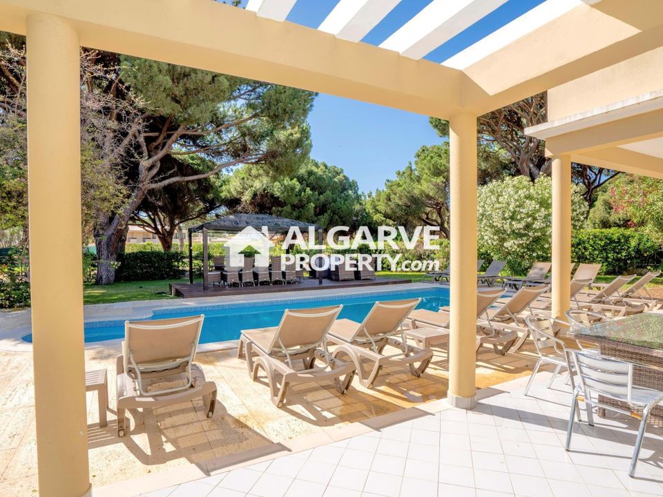Villa i Quarteira, Faro - foto 1