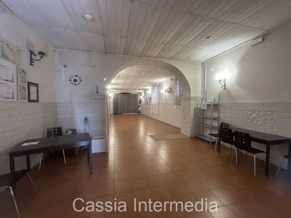 Erhvervsejendom i Nepi, Viterbo - foto 3