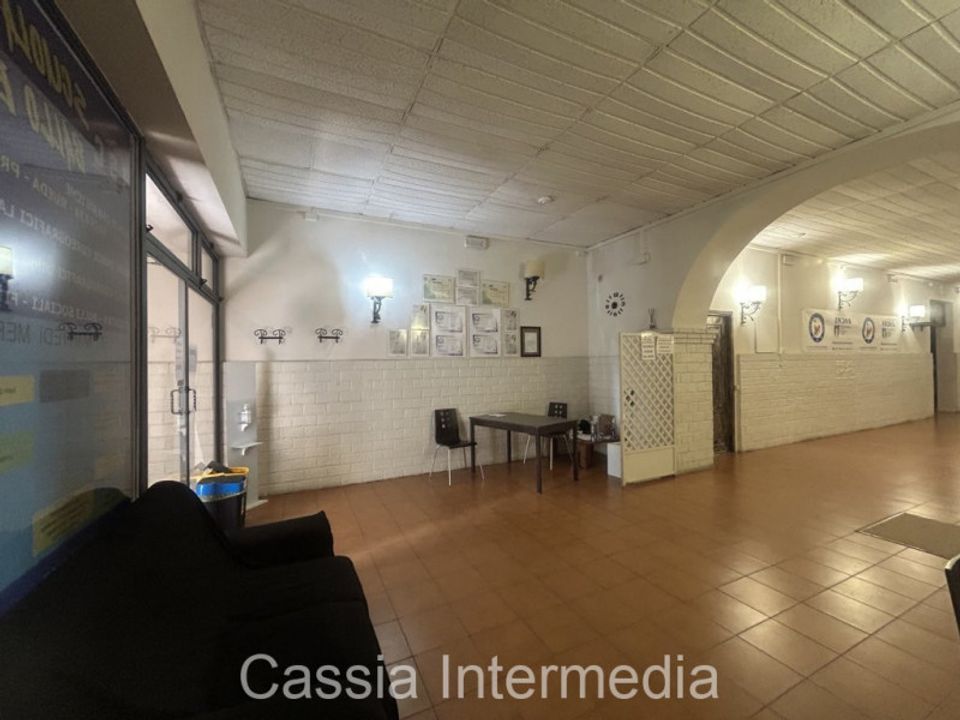Erhvervsejendom i Nepi, Viterbo - foto 4