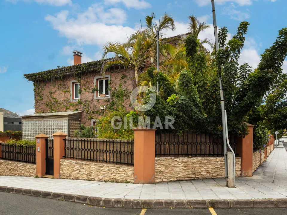 Villa in Las Palmas De Gran Canaria, Gran Canaria - photo 5