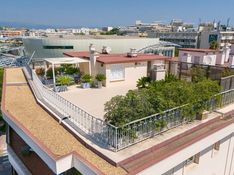 Lejlighed i Juan-les-Pins, Alpes-Maritimes - foto 3