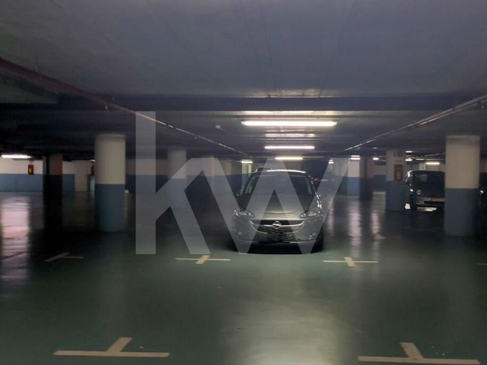 Estacionamento em Funchal, Madeira - foto 3