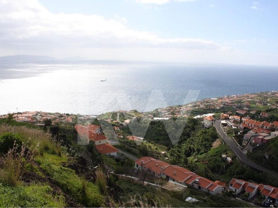 Helårsgrund i Santa Cruz, Madeira - foto 1