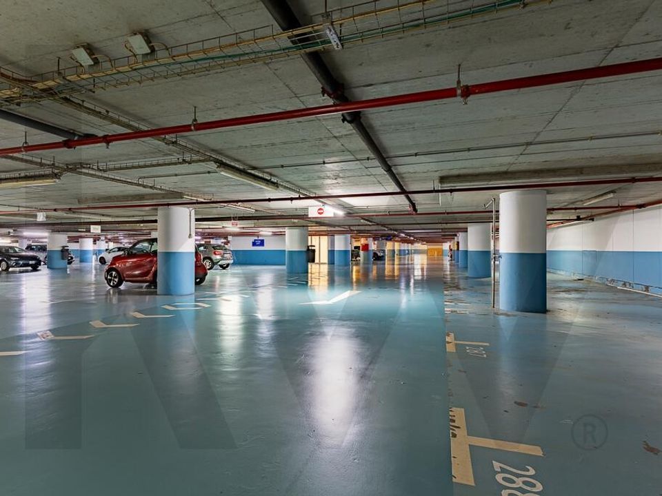 Estacionamento em Funchal, Madeira - foto 4