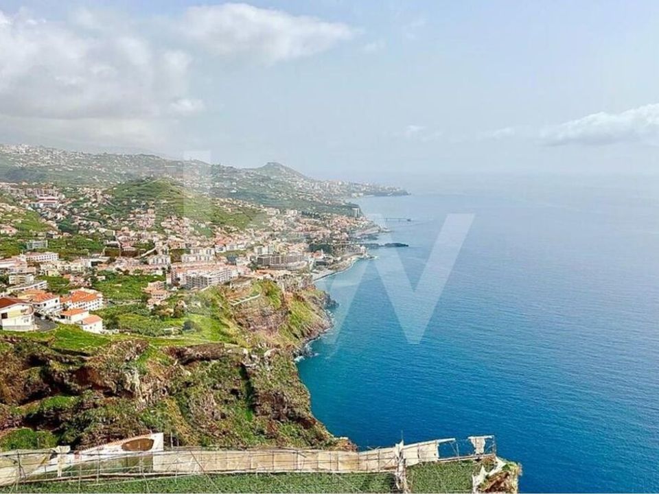 Helårsgrund i Camara de Lobos, Madeira - foto 1