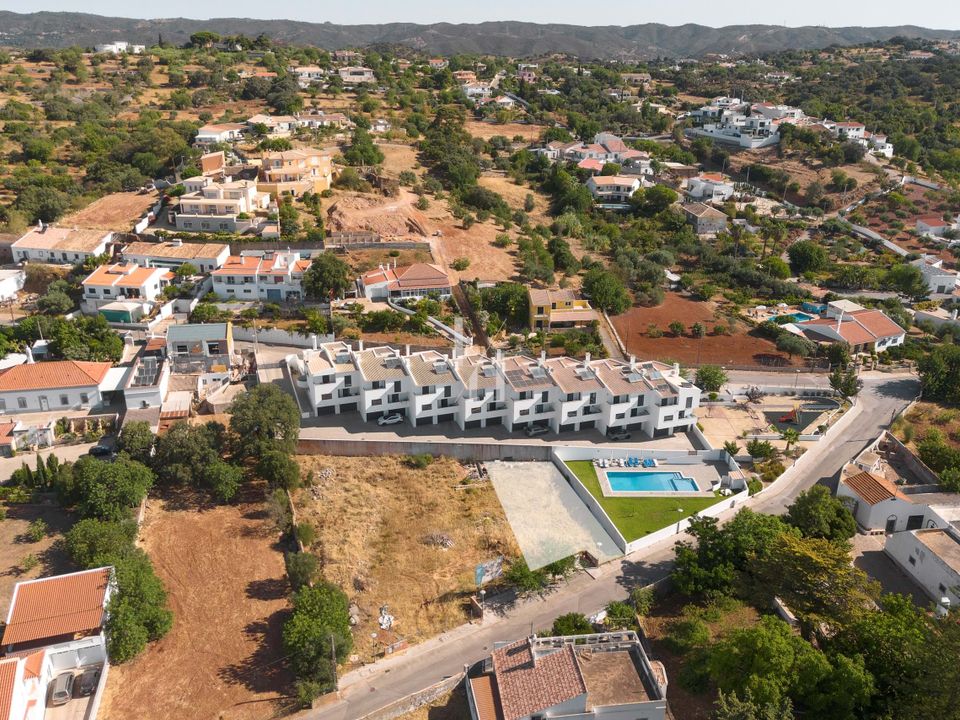 Helårsgrund i Sao Bras de Alportel, Faro - foto 1