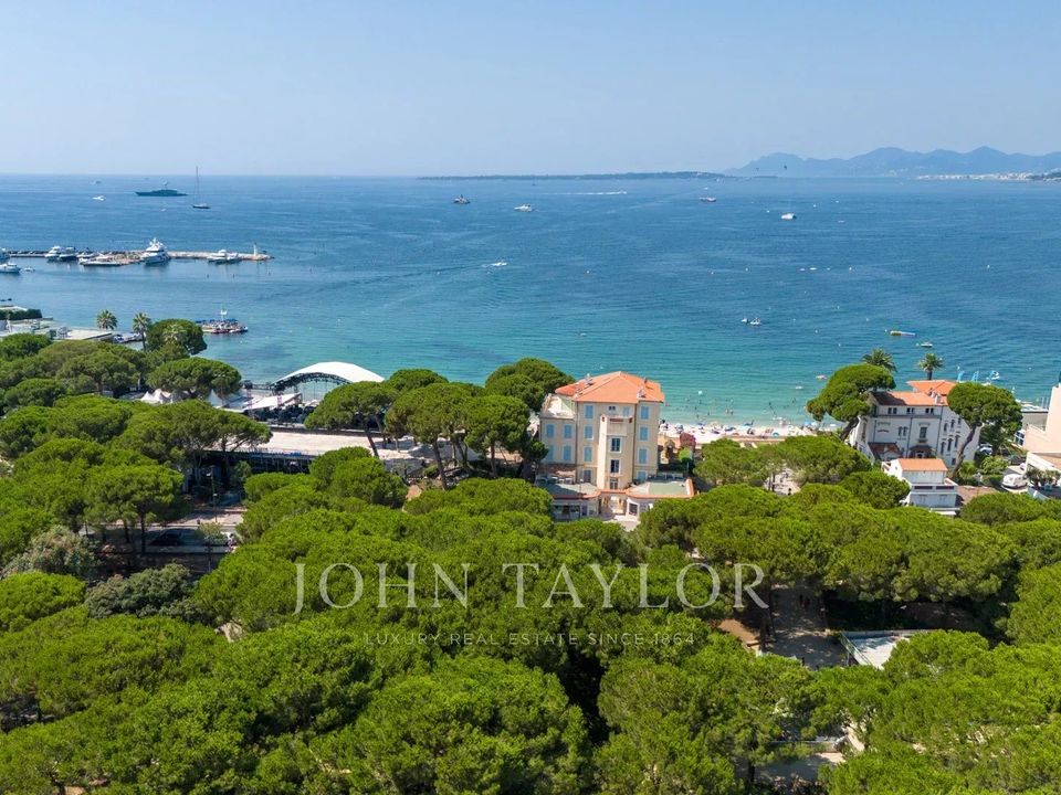 Lejlighed i Juan-les-Pins, Alpes-Maritimes - foto 1