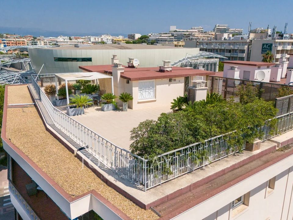 Lejlighed i Juan-les-Pins, Alpes-Maritimes - foto 3
