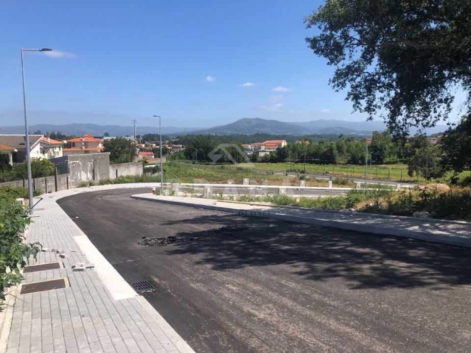 Helårsgrund i Braga, Braga - foto 1