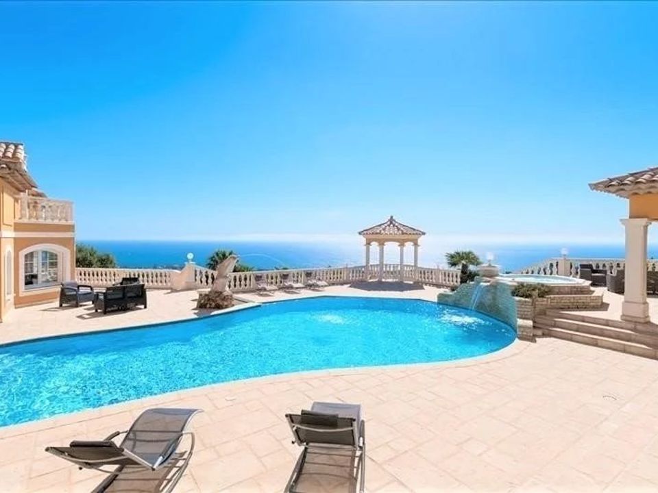 Villa i Les Issambres, Var - foto 1