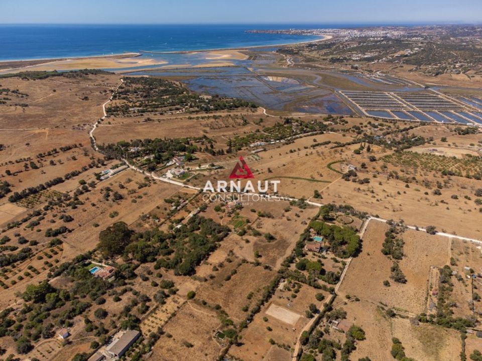 Villa i Mexilhoeira Grande, Faro - foto 1