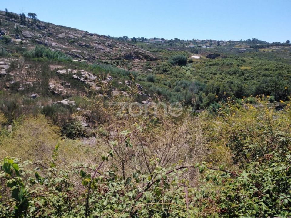 Helårsgrund i Lagares da Beira, Coimbra - foto 1