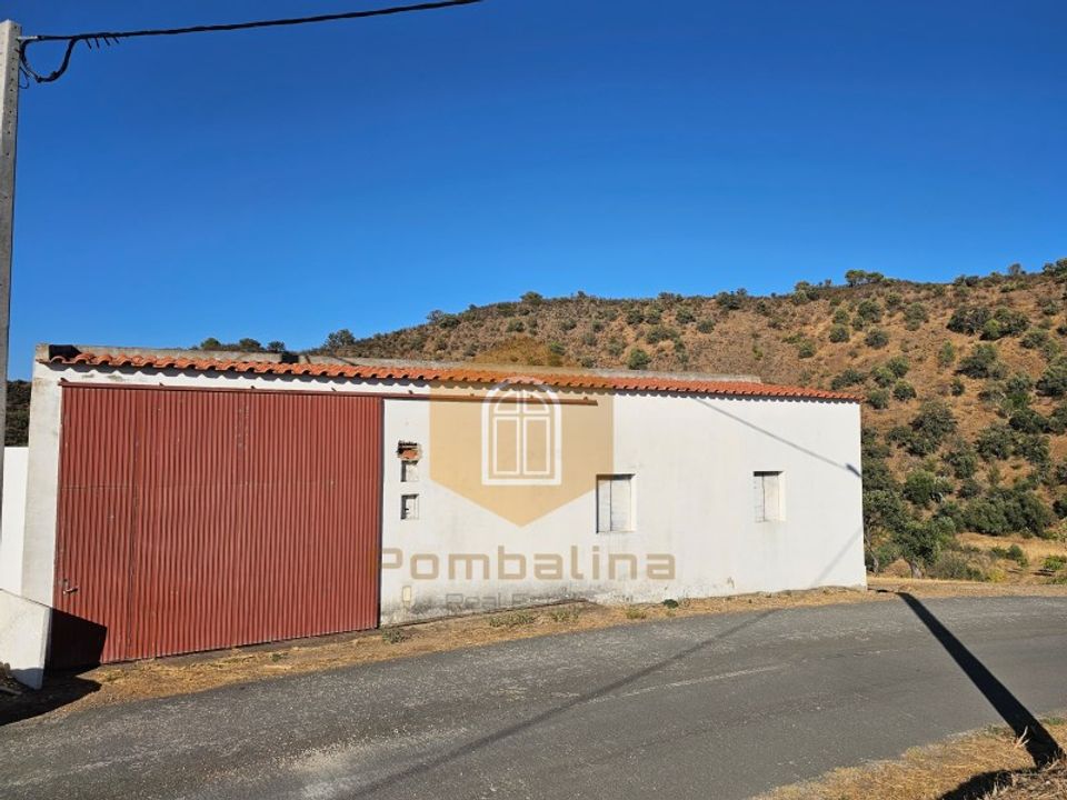 Erhvervsejendom i Odeleite, Faro - foto 1