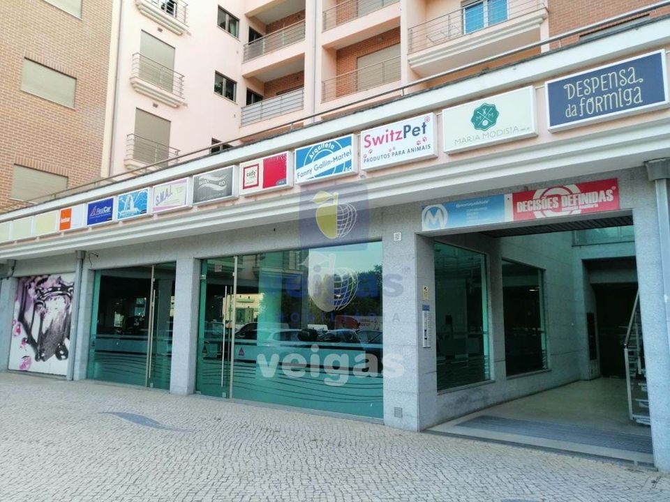 Erhvervsejendom i Leiria, Leiria - foto 1