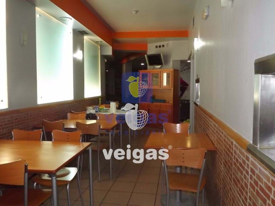 Erhvervsejendom i Caldas da Rainha, Leiria - foto 4