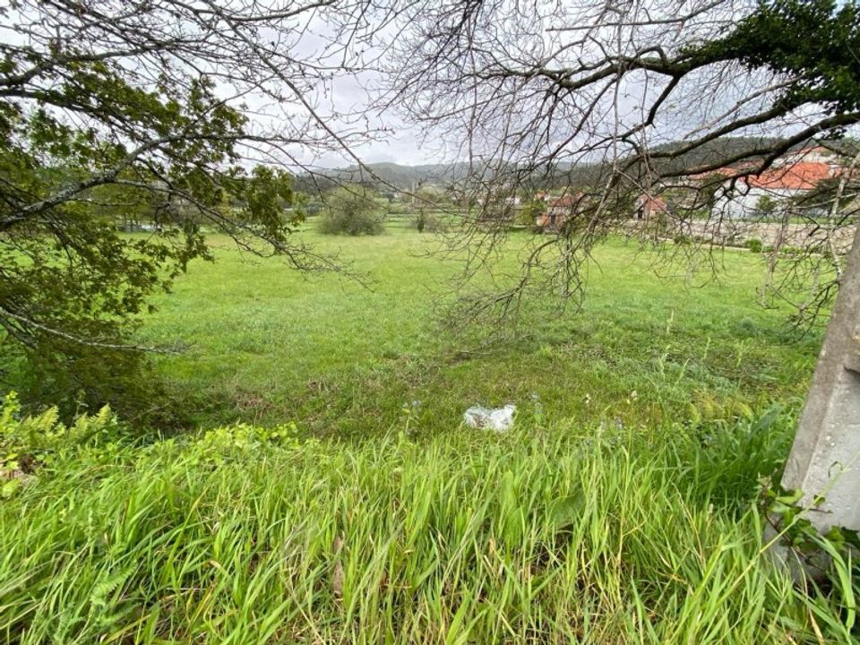 Helårsgrund i Formariz e Ferreira, Viana do Castelo - foto 1